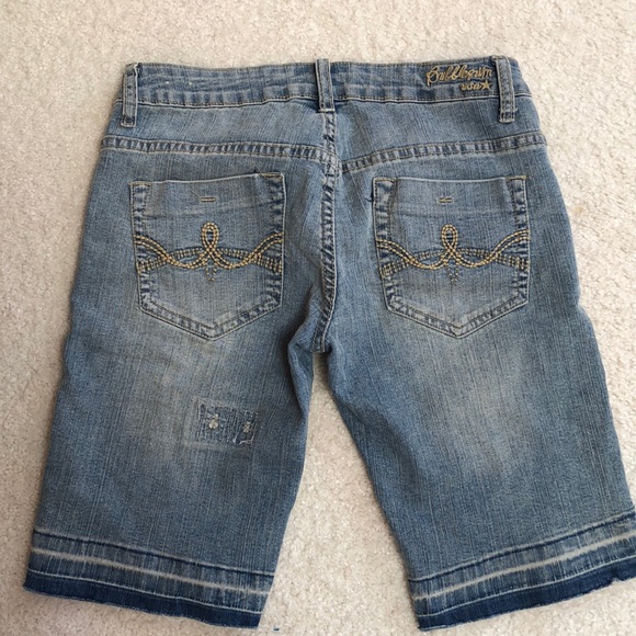 NWOT Distressed  Bubblegum Brand shorts , size 7/8,  light blue ,fringed edge - Picture 3 of 5